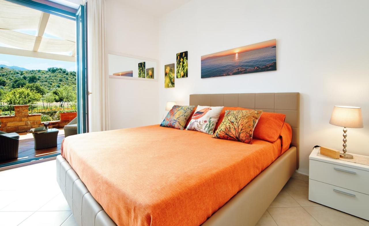 Cuore Del Cilento Relais&Retreat กัสเตลลาบาเต ภายนอก รูปภาพ